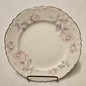 Vintage HOMER LAUGHLIN SOUP OR SALAD BOWL ROSE STEMS Gold Trim Scalloped Edges